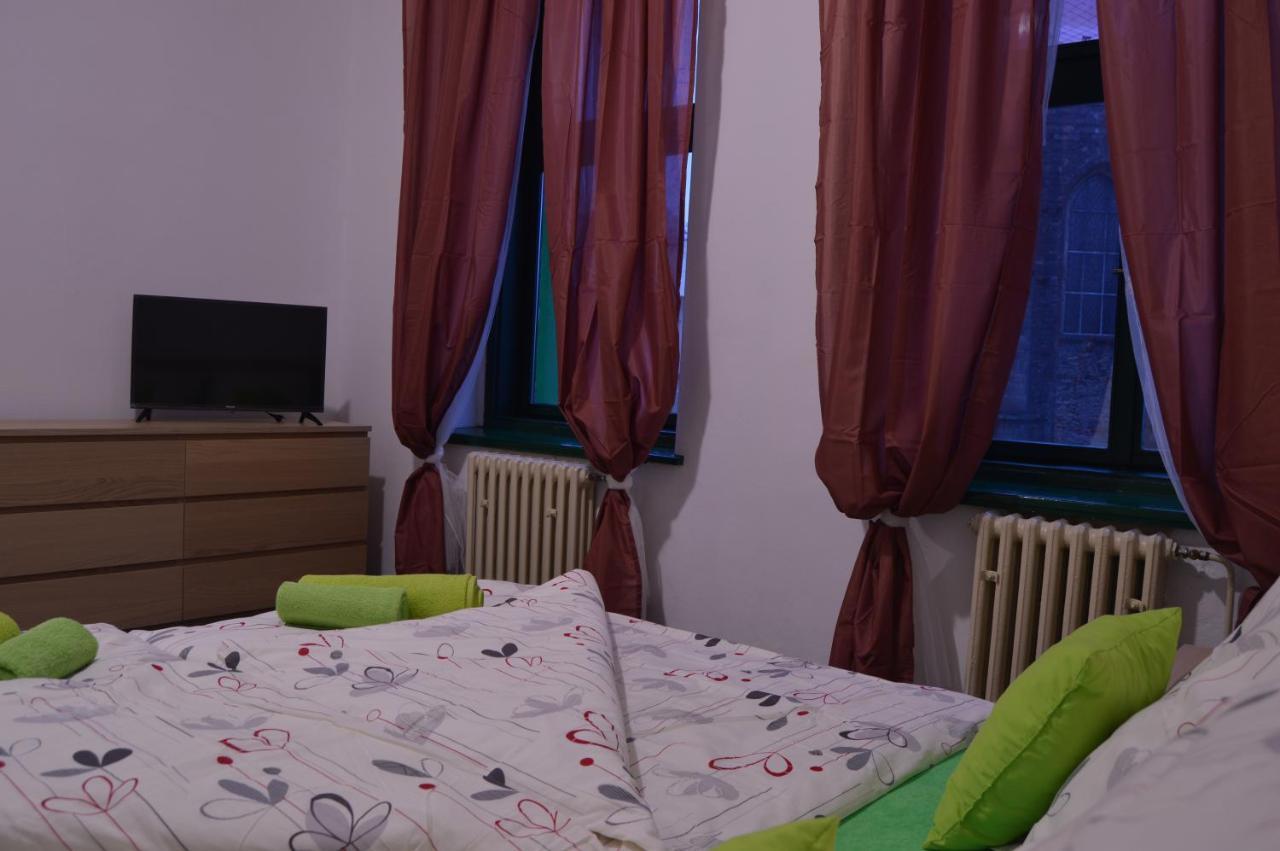 Hotel*** Cesky Dum Chomutov Buitenkant foto