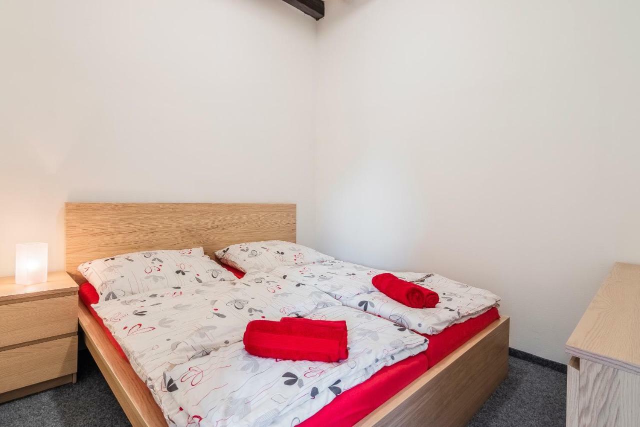 Hotel*** Cesky Dum Chomutov Buitenkant foto