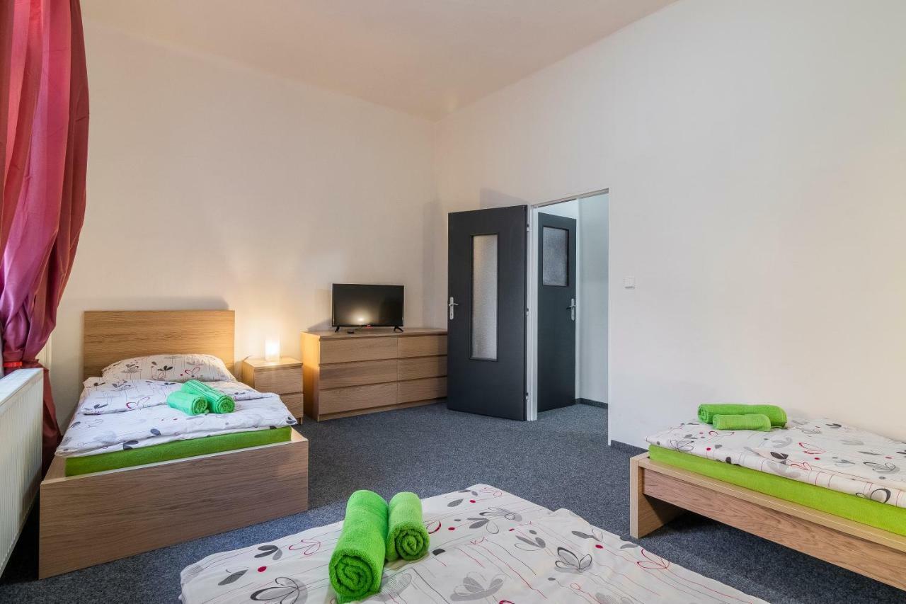 Hotel*** Cesky Dum Chomutov Buitenkant foto