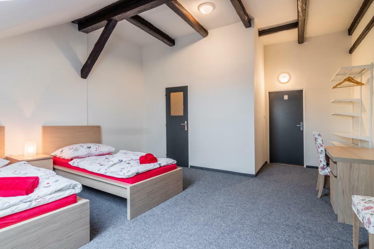 Hotel*** Cesky Dum Chomutov Buitenkant foto